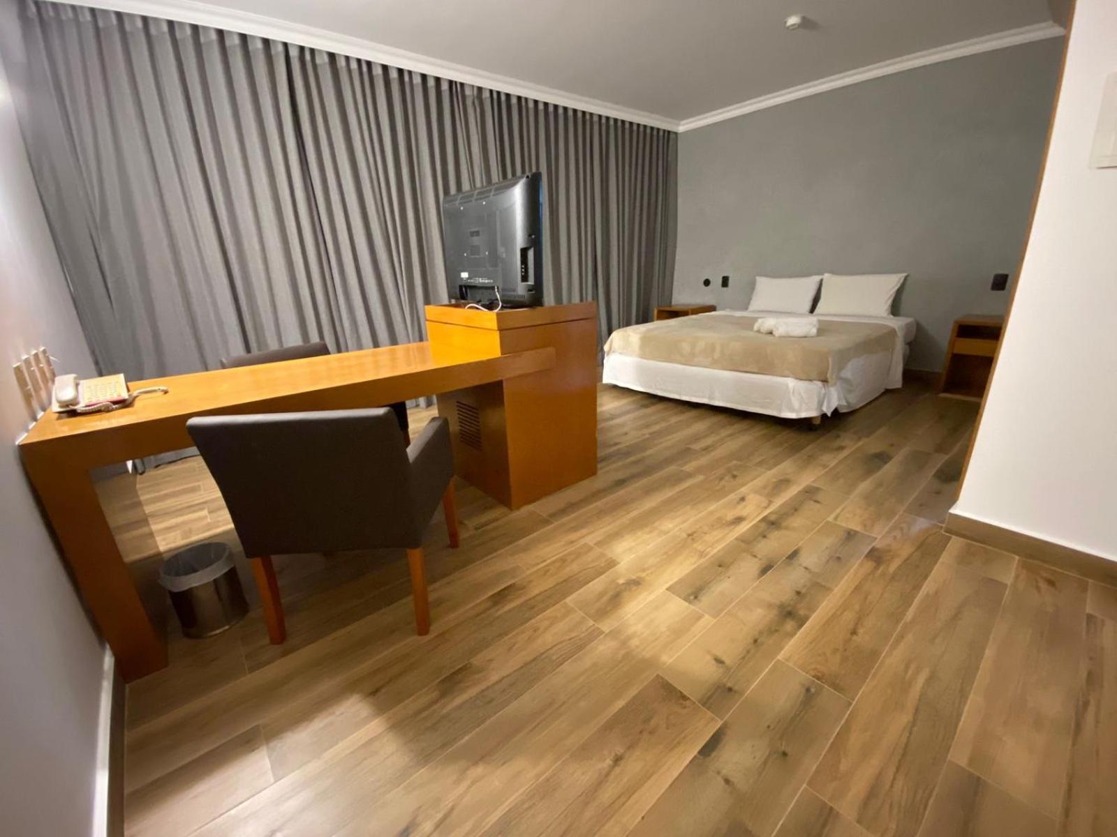 Flat Reformado Em Hotel No Jardins เซาเปาโล ภายนอก รูปภาพ