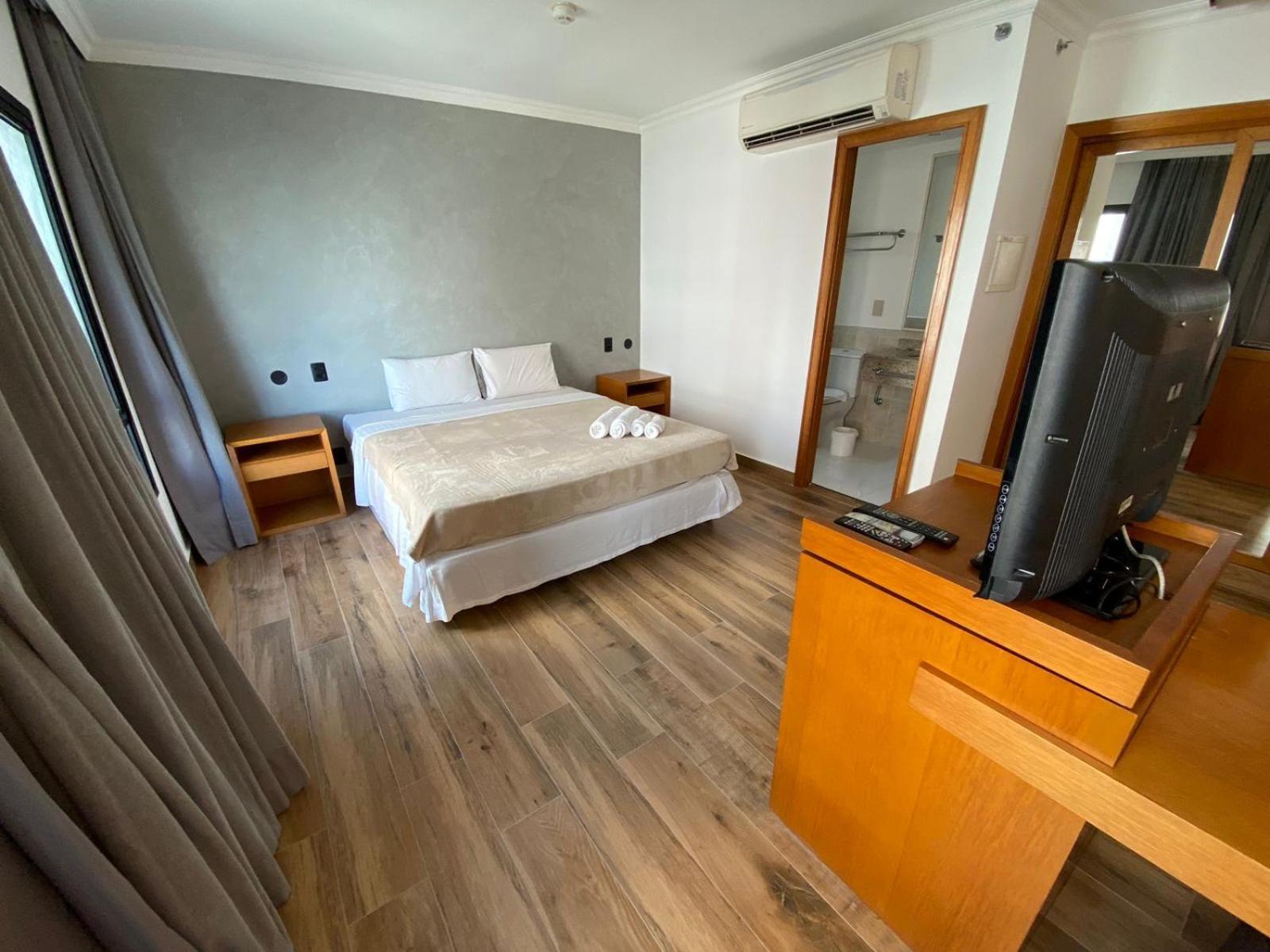 Flat Reformado Em Hotel No Jardins เซาเปาโล ภายนอก รูปภาพ